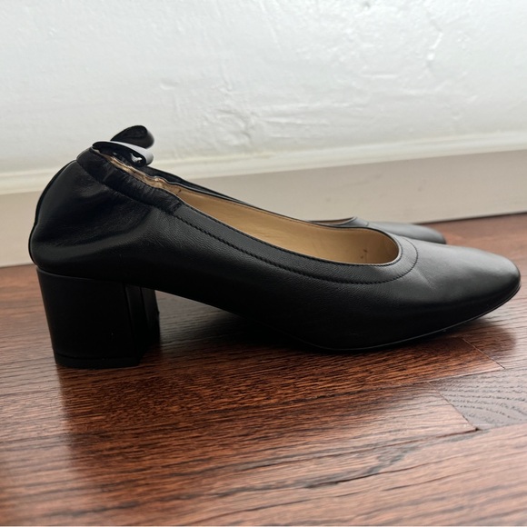 Everlane: The Day Heel in BLACK (Size 8) - Picture 3 of 6
